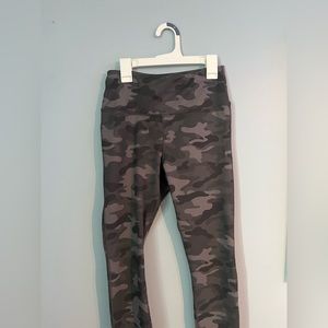 Camo leggings